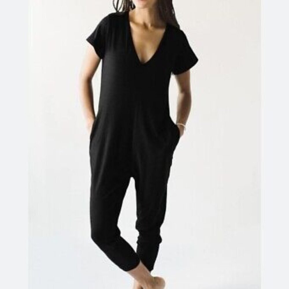 Smash + Tess The Sunday Romper Black Short Sleeve One Piece V Neck Size Medium